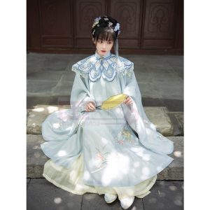 カルダモン[ムーンライトブルー]異色夜航船雲肩立襟斜襟長上着刺繍明製漢服女